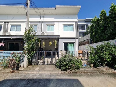 ขาย ทาวน์เฮ้าส์ ไลโอบลิสซ์ เพชรเกษม-ยอแซป สามพราน 