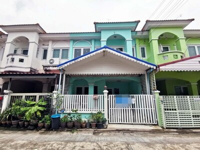 ขายทาวน์เฮ้าส์  หมู่บ้านศิริวรรณ-ชวนชม ถนนบางกรวย-ไทรน้อย  นนทบุร