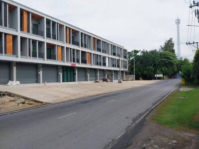 ให้เช่าอาคารพาณิชย์3ชั้น30.41 ตร.ว.ย่านพระราม5นครอินทร์บางกรวยนนท