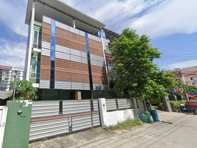  โฮมออฟฟิศ 4 ชั้น ทำเลซอยศรีนครินทร์ 15 