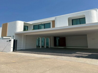 บ้านพูลวิลล่า 2 ชั้น เฟอร์นิเจอร์ครบ ทุกหลังติดตั้งโซลาร์เซลล์ หา