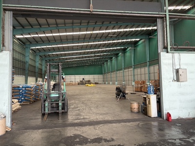 BST919 ให้เช่าโกดัง / คลังสินค้ามีให้เลือก 2 ขนาด  ทำเลย่านกระทุ่