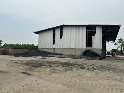 ขายโกดัง 8 ไร่ 89.7 ตร.ว ตำบลบ้านแลง อำเภอเมืองลำปาง