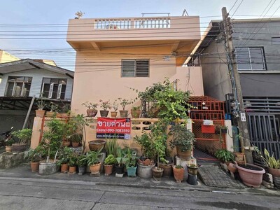 ขายอาคารห้องเช่า 2 ชั้น + ดาดฟ้า รามอินทรา 86 ใกล้รถไฟฟ้าสีชมพู