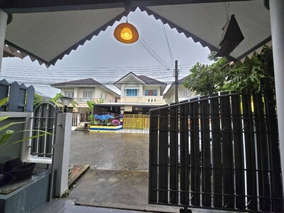 ให้เช่า บ้านแฝด2ชั้น รีโนเวทใหม่ 44ตรว.ซอยคู้บอน