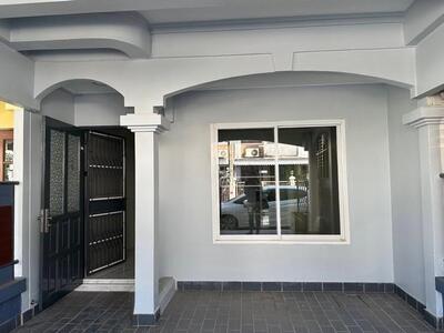  ให้เช่าทาวน์เฮ้าส์ 2 ชั้น 20 ตรว. 2 ห้องนอน ซอยรัชดา 36 ซอยเสือใ