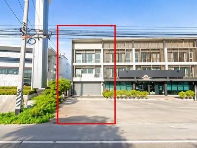 พลายชุมพล  ใกล้เซ็นทรัลพิณุโลก รพ.พิษณุโลก  อาคารพาณิชย์ 3 ชั้น 3