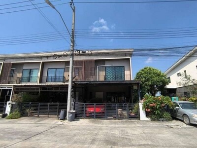  ขาย ทาวน์เฮ้าส์ 2 ชั้น โครงการ เดอะ คอนเนค 34 อ่อนนุช – วงแหวน  