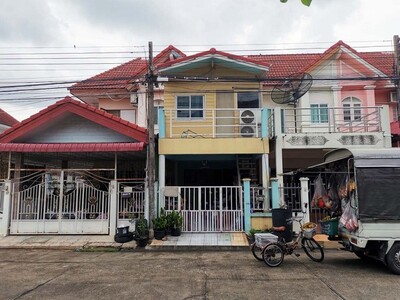 ขายทาวน์เฮ้าส์ หมู่บ้านแพรมาพร เพลส ถนนรังสิต-นครนายก ปทุมธานี