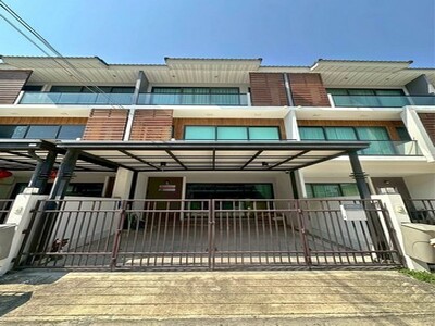  ให้เช่าทาวโฮมเชื่อมถนนบางนา-ตราด ,วงแหวนรอบนอก  ซอยกิ่งแก้ว 25/1