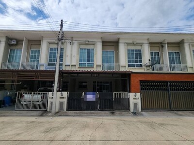 ขายทาวน์เฮ้าส์ หมู่บ้านเจ แกรนด์ รังสิต-คลอง 1 