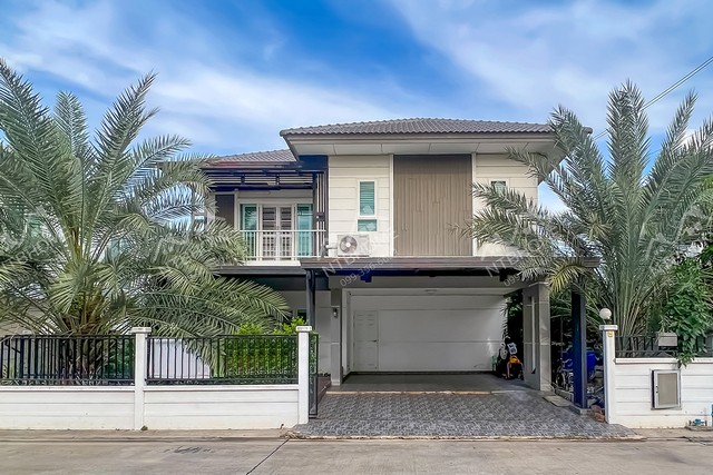 บ้านเดี่ยว 2 ชั้น คุณาภัทร พาร์ค บ้านกล้วย-ไทรน้อย ถนนเมนโครงการ ต่อเติมครบพร้อมอยู่