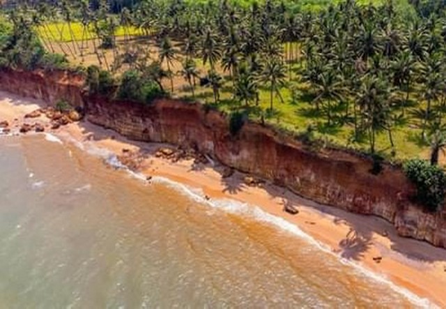 ทรัพย์มีค่าภูมิใจผู้ซื้อผู้หาราคาโดนๆหนึ่งเดียวในสยาม ขนาดที่ดิน 4 ไร่ ขายราคาไร่ล่ะ 3.5 ล้านบาท ค่าใช้จ่ายในการโอน 50/50