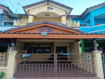 ขายทาวน์เฮาส์ 2 ชั้น หมู่บ้านพรทวีวัฒน์1 อำเภอคลองหลวง จังหวัดปทุ