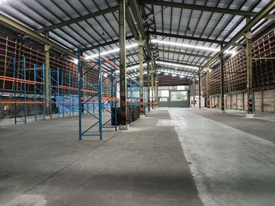 ให้เช่าโกดังขนาดใหญ่ 2,300 ตรม. วิภาวดีรังสิต 64 ใกล้สนามบินดอนเม