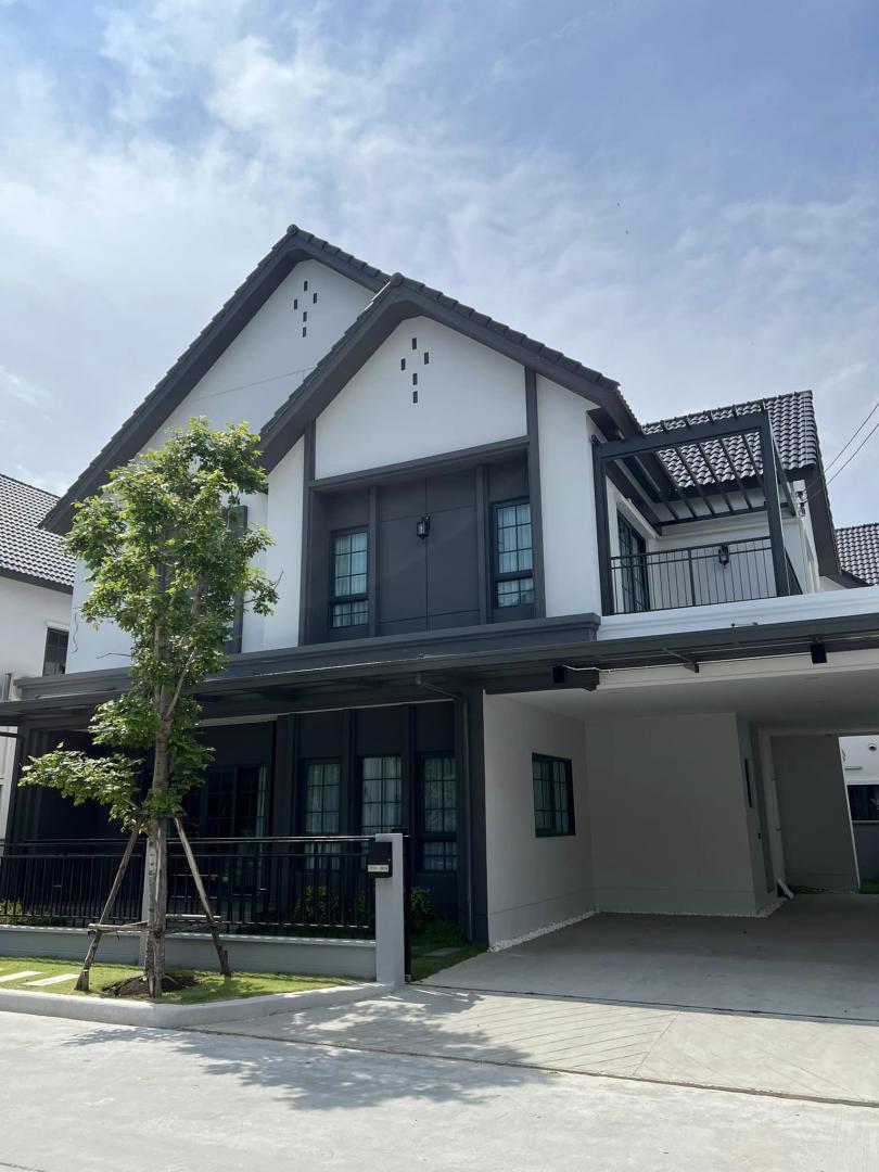 ให้เช่าบ้านเดี่ยว 2 ชั้น ใกล้ห้างMegaบางนา ใกล้มอเตอร์เวย์ หมู่บ้านCentro บางนา กม.7 พื้นที่ใช้สอย 280 ตารางเมตร 4 ห้องนอน 5 ห้องน้ำ