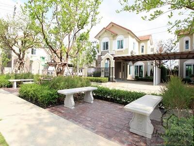 ให้เช่าบ้านแฝด 2 ชั้น 132 ตรม. เมลิโซ่ พาร์ค ศรีนครินทร์-หนามแดง