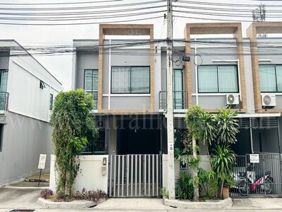 ขายด่วน ทาวน์โฮม เอสเกต เปี่ยมสุข แจ้งวัฒนะ - กาญจนาภิเษก 