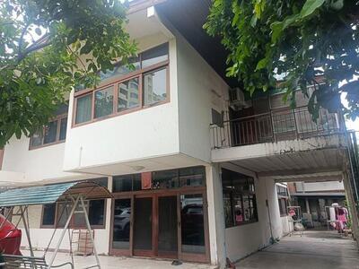BH3726 ให้เช่าบ้านเดี่ยว 2 ชั้น 120 ตรว. 4 ห้องนอน สุรวงศ์ เขตบาง