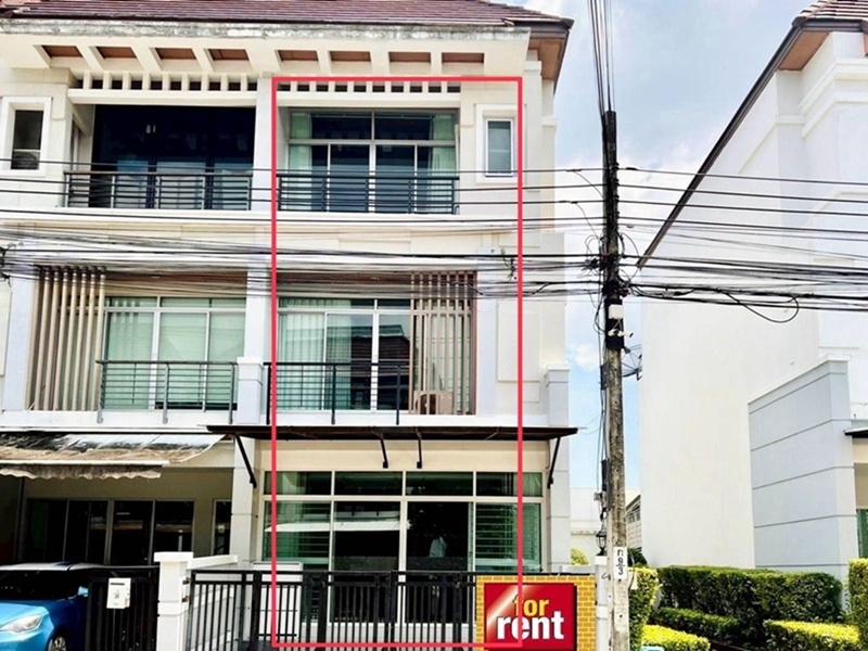 ให้เช่า ทาวน์โฮม 3 ชั้น บ้านกลางเมือง เออร์บาเนี่ยน ศรีนครินทร์ 