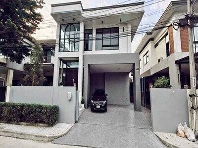 ให้เช่าบ้านเดี่ยว2ชั้น ใกล้ โรงเรียนสารสาสน์วิเทศบางบอน  บ้านปริญ