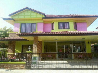 หมู่บ้านแกรนด์ชลเลคแอนด์การ์เด้นชลบุรี