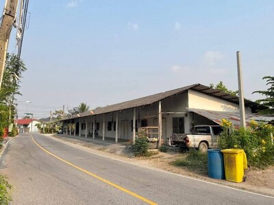 ขายที่ดินพร้อมหอพักบ้านบึงชลบุรี10  ห้อง  1 ไร่ 1งาน 71 ตรว.