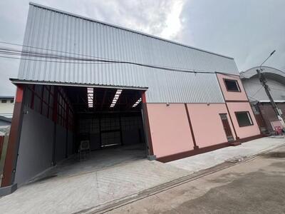 ให้เช่าโกดัง 400 ตร.ม. ถนนพระราม 2 ซอยบางกระดี่ 1 ประตูหน้าไฟฟ้า