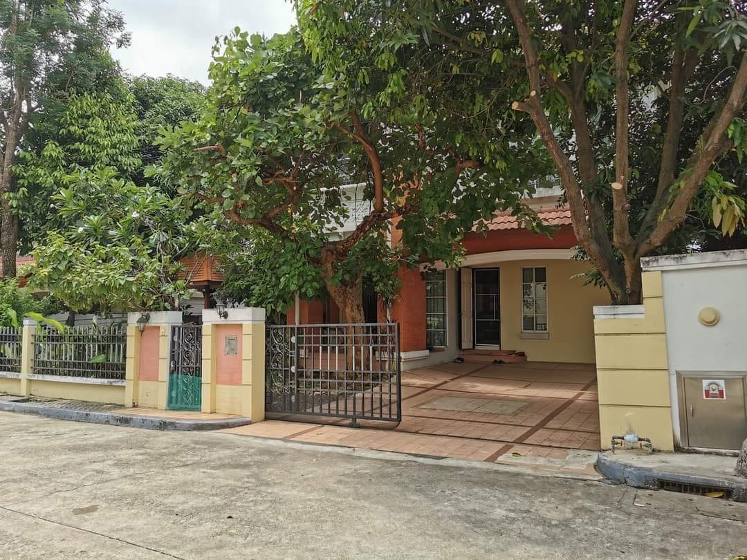   townhome - 1 RAI 1 งาน 85 Square Wah 3BEDROOM 9000000 B. ราคาจับต้องได้