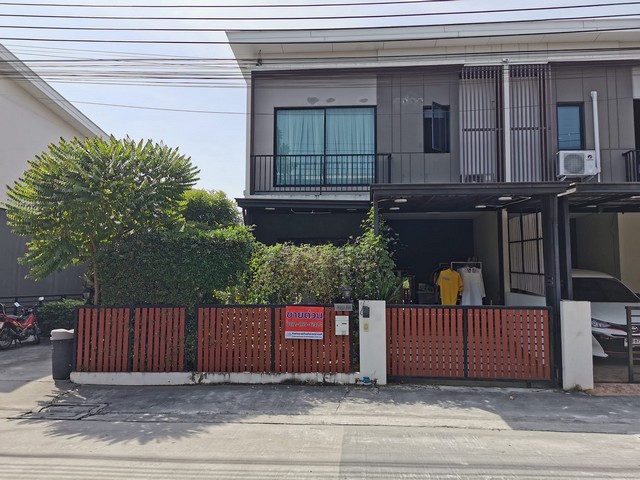 SALE TOWNHOME - พื้นที่เท่ากับ 524 SQ.WA 3BR2BR 2690000 thb บรรยากาศ ดี