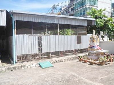 โชว์รูม ร้านอาหาร 212ตรม. โรงเรือน เซ็นทรัล Homeproพระราม3 700ม. 