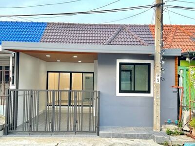 ANN405 ขายทาวน์เฮ้าส์ชั้นเดียว ม.บัวทอง 4 ผ่อน 4,xxx รีโนเวทใหม่