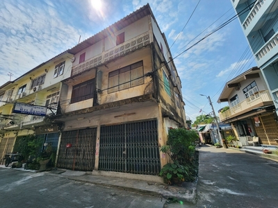 อาคารพาณิชย์ให้เช่า ห้องมุม 2 ห้อง ขนาด 43 ตรว. ซอยเพชรเกษม 48/1