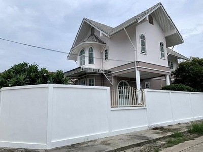 ขายบ้านเดี่ยว 2.5 ชั้น. หมู่บ้านเมืองทอง 4 สุขุมวิท 101 ปุณณวิถี 