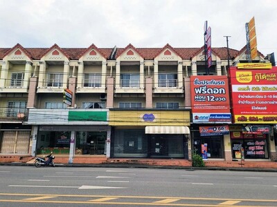 ขายอาคารพาณิชย์ 3 ชั้น เมืองตรัง ทำเลดีราคาโปรโมชั่น