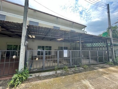 ขายทาวน์เฮ้าส์  บ้านป่ากล้วย ถนนพหลโยธิน เชียงราย 