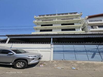 ให้เช่าอาคาร6ชั้น สุขุมวิท 93 อ่อนนุช30 ใช้เป็นสำนักงาน โกดังสินค