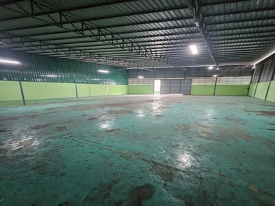 ให้เช่าโกดังขนาด 560 ตรม. ขนาด กว้าง 18  เมตร  ลึก 32 เมตร บางกระ