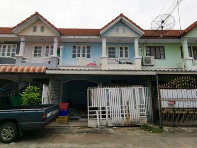 ขายทาวน์เฮ้าส์  หมู่บ้านบ้านบัวทอง 4  ซอย 4/3 ถนนบ้านกล้วย-ไทรน้อ