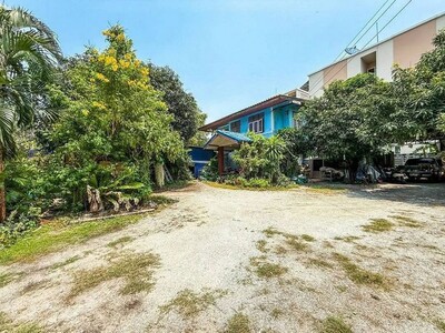 ขายที่ดิน พร้อมบ้าน บางแสน ใกล้ ม.ลัยบูรพา เหมาะทำหอพัก อพาร์ทเม้