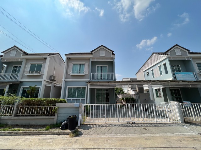 ให้เช่าบ้านแฝด อารียา เดอะวิลเลจ แจ้งวัฒนะ-ติวานนท์ บ้านใหม่ 3ห้องนอน 2 ห้องน้ำ