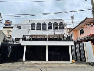 ขายบ้านเดี่ยว3.5ชั้น56ตร.ว อุดมสุข52ใกล้BTSอุดมสุขMRTศรีอุดม