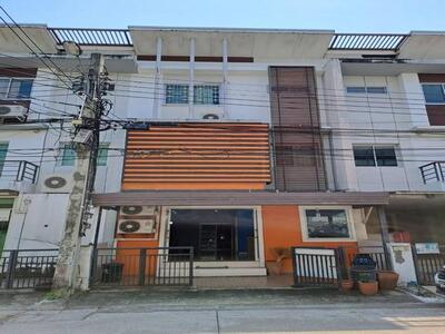  ขาย ให้เช่าทาวน์โฮม 3 ชั้น Nirvana Park สุขุมวิท 77 ถนนอ่อนนุช ป