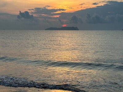 อย่าพลาดดีลเด็ดโปรดี  ที่ติดทะเลฝั่งแดงSeaview สวยมากไร่ 3 งาน