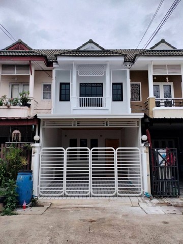 ดิเอมเมอรัลด์พาร์ค2 (บางกรวย-ไทรน้อย  ทาวน์เฮ้ามือสองนนทบุรี