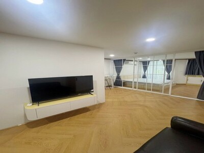 Supalai Place 39 clean