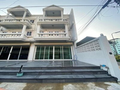 ให้เช่าโฮมออฟฟิศ3ชั้น200ตรม3นอน3น้ำ1เอนกประสงค์แอร์เฟอร์บางส่วนเช