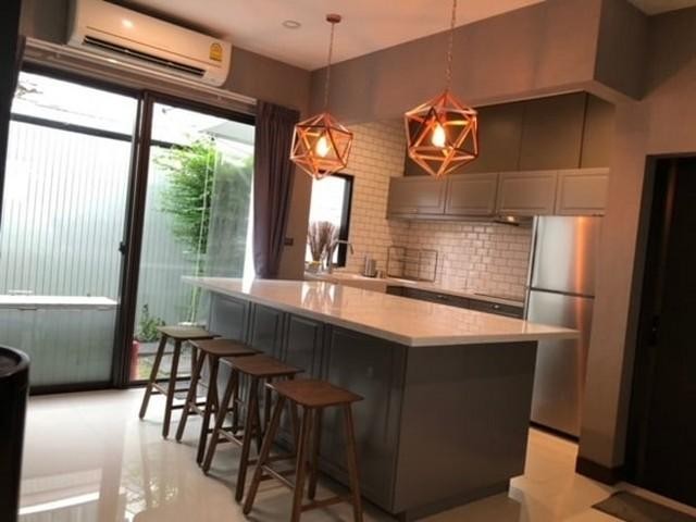 ให้เช่าทาวน์โฮม 3ชั้นย่านเลียบด่วน Fully Furnished ใกล้เลียบด่วน ถนนสุคนธสวัสดิ์