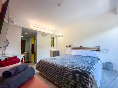 Exclusive Samui Living: Furnished Condo with Pool & Sea Views