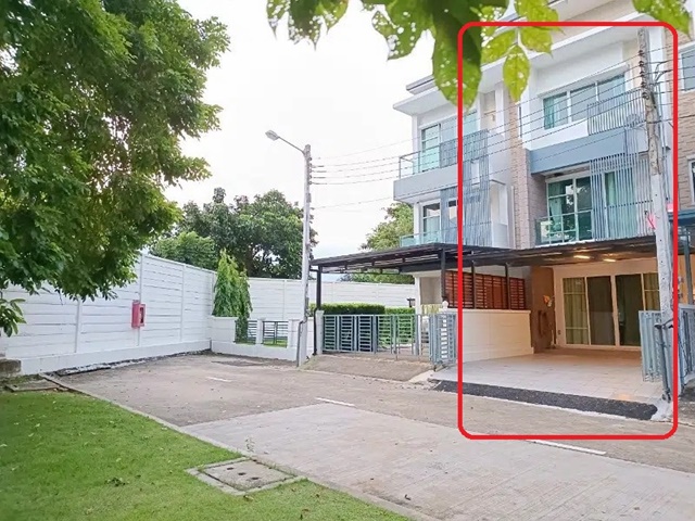Central East  Ville ให้เช่าทาวน์โฮมหรู5ดาว เฟอร์ครบ 3ชั้น รามอินทรา เลียบด่วน รร.นานาชาติ Niva 